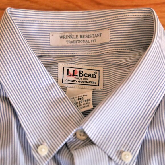 L.L. Bean Mens Blue and White Stripe Wrinkle Resistant Button Up Shirt - Picture 2 of 2